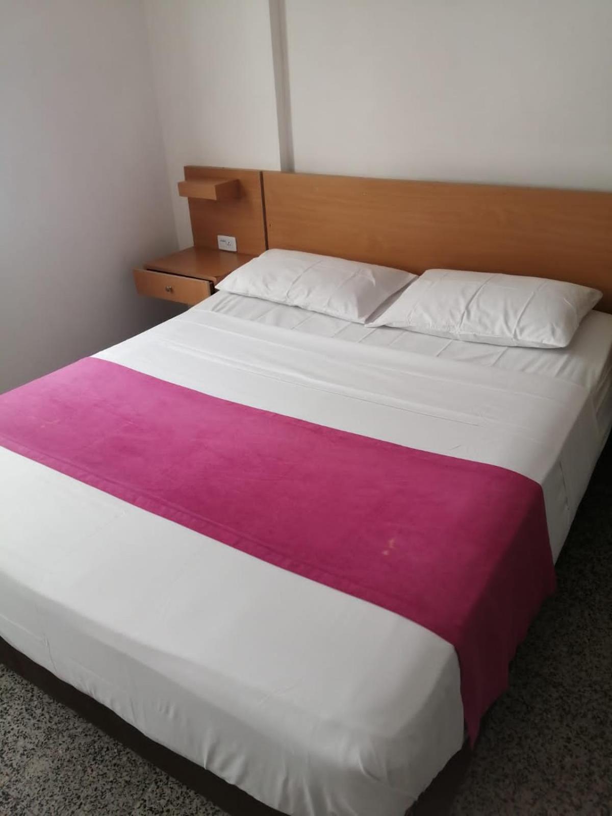 Hotel Del Oeste Cali Εξωτερικό φωτογραφία